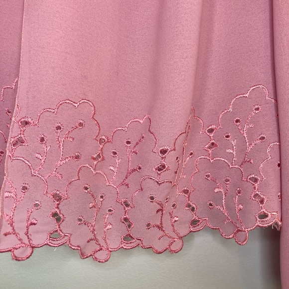 💐Long sleeve cape with scalloped embroidered hem - Picture 4 of 6